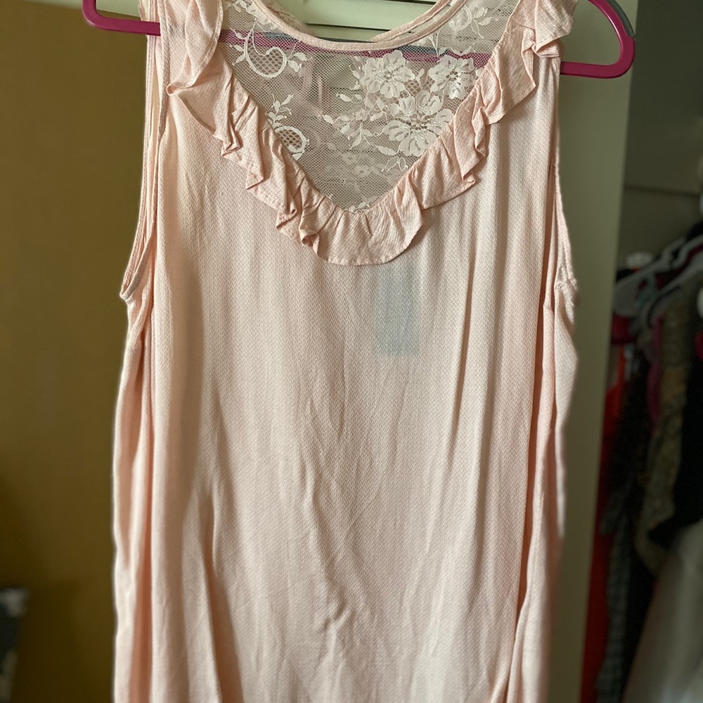 Pink tank